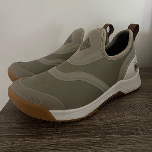 MUCK boots Women’s size 7.5